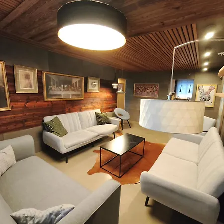 2 Izbovy Stylovy A Utulny * Komárno