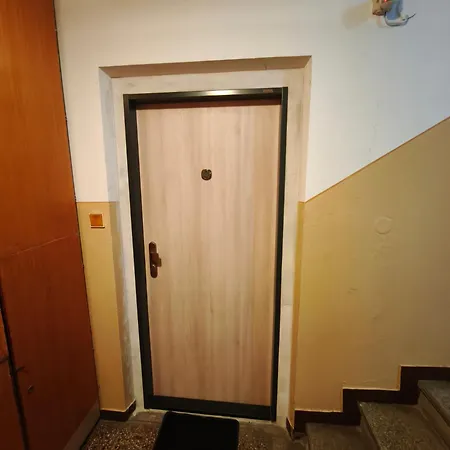 2 Izbový štýlový A útulný Appartamento Komárno